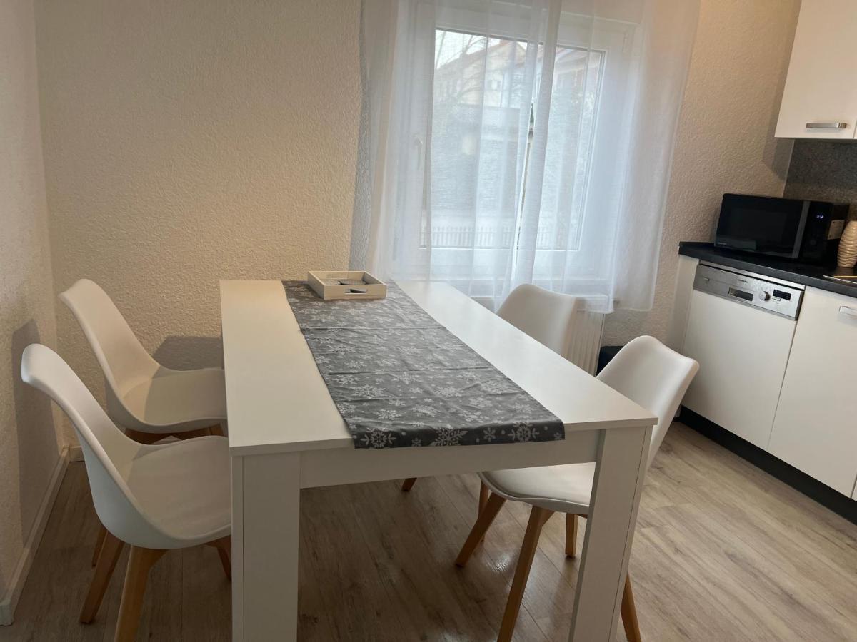 Moderne Helle 2,5 Zimmer Wohnung Mit Grossem Bad Und Kueche In Trossingen Exteriér fotografie