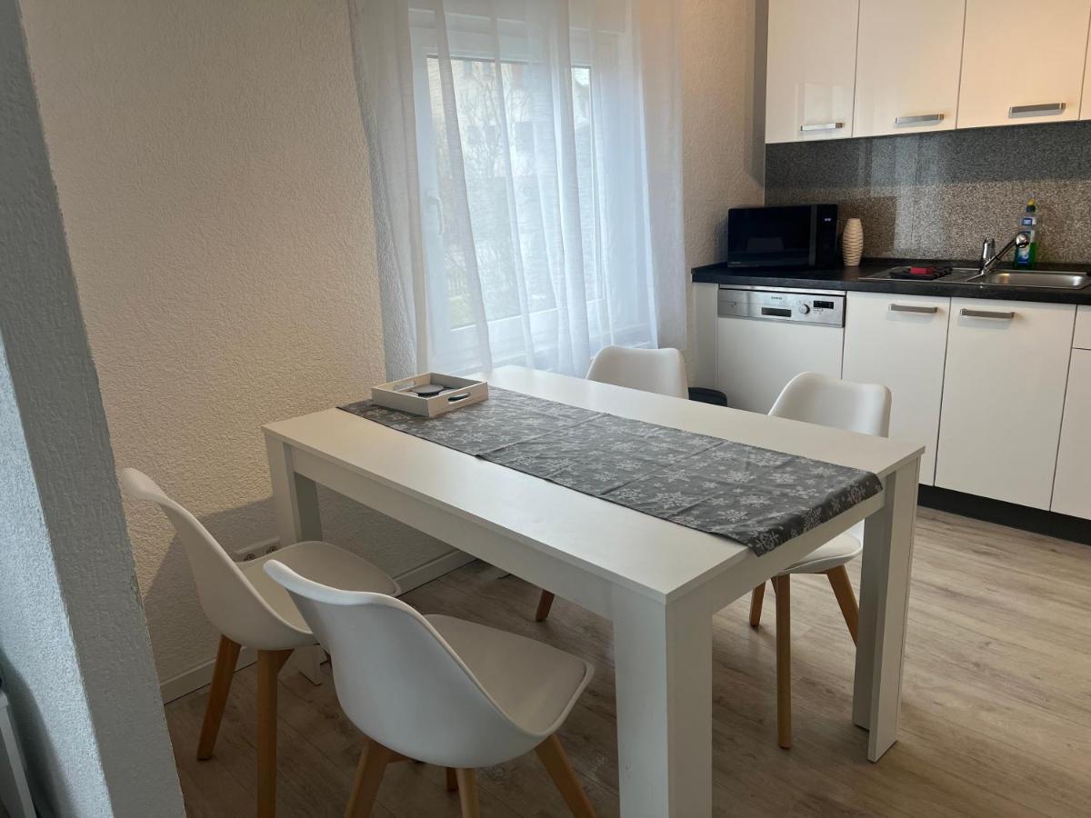 Moderne Helle 2,5 Zimmer Wohnung Mit Grossem Bad Und Kueche In Trossingen Exteriér fotografie