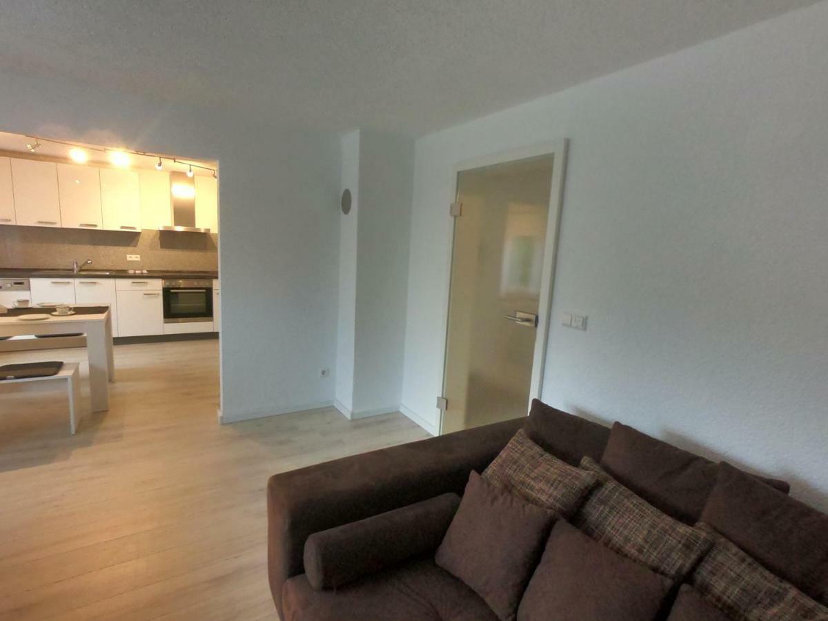 Moderne Helle 2,5 Zimmer Wohnung Mit Grossem Bad Und Kueche In Trossingen Exteriér fotografie