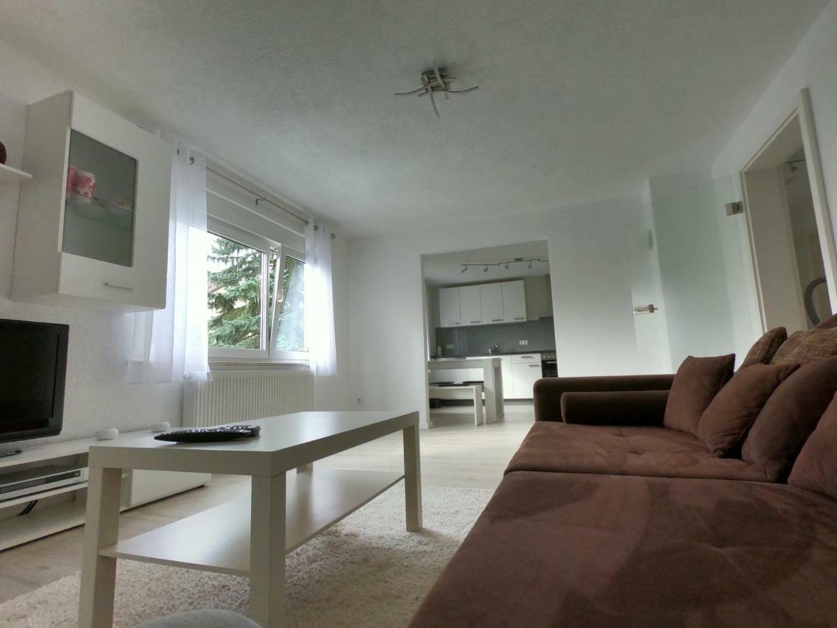 Moderne Helle 2,5 Zimmer Wohnung Mit Grossem Bad Und Kueche In Trossingen Exteriér fotografie